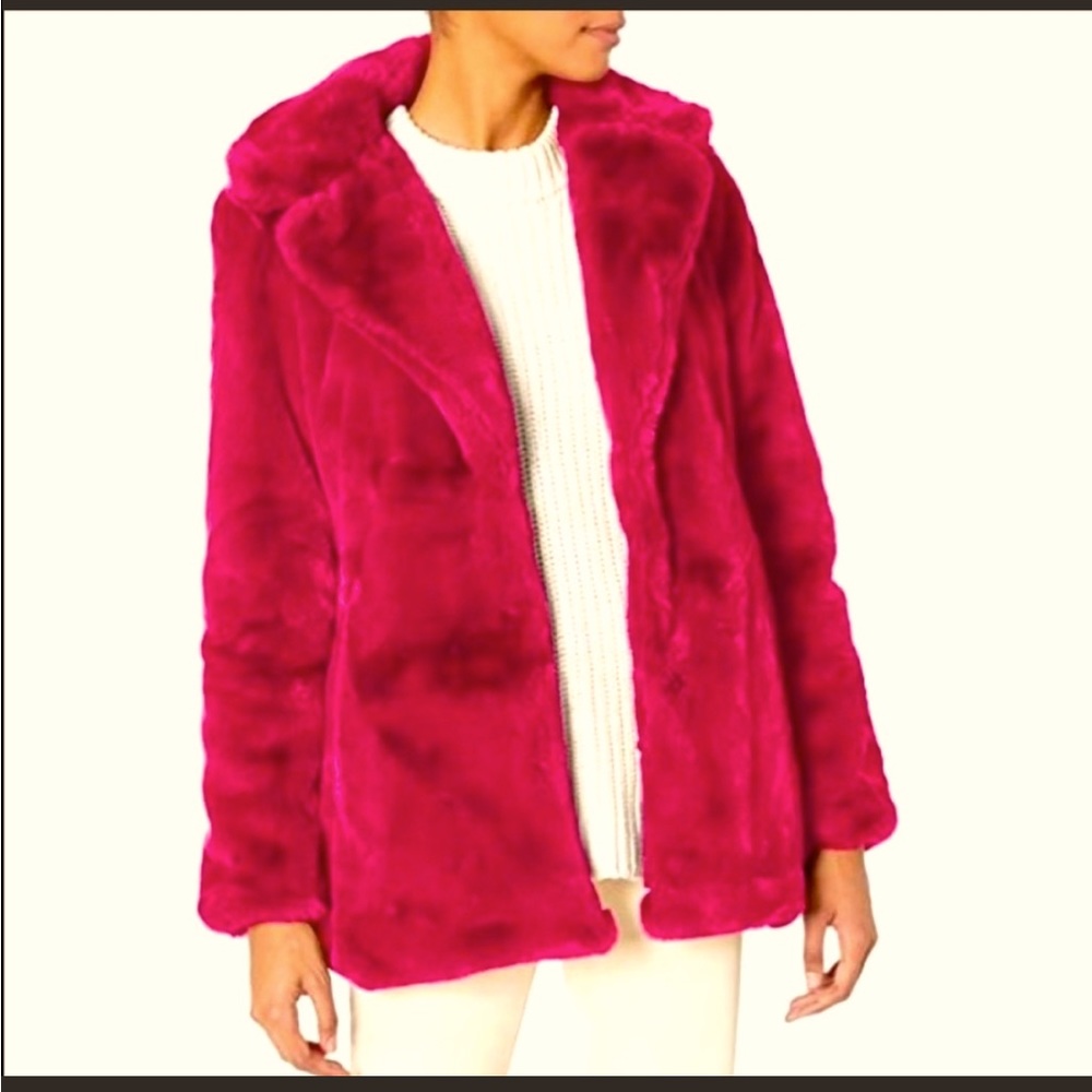 Jessica Simpson Fur coat